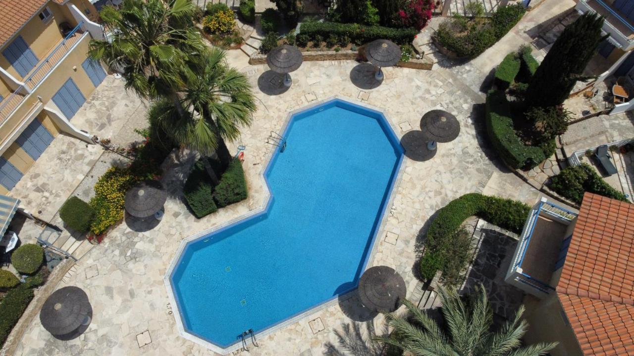 Regina Gardens Lovely Apartment Paphos 外观 照片