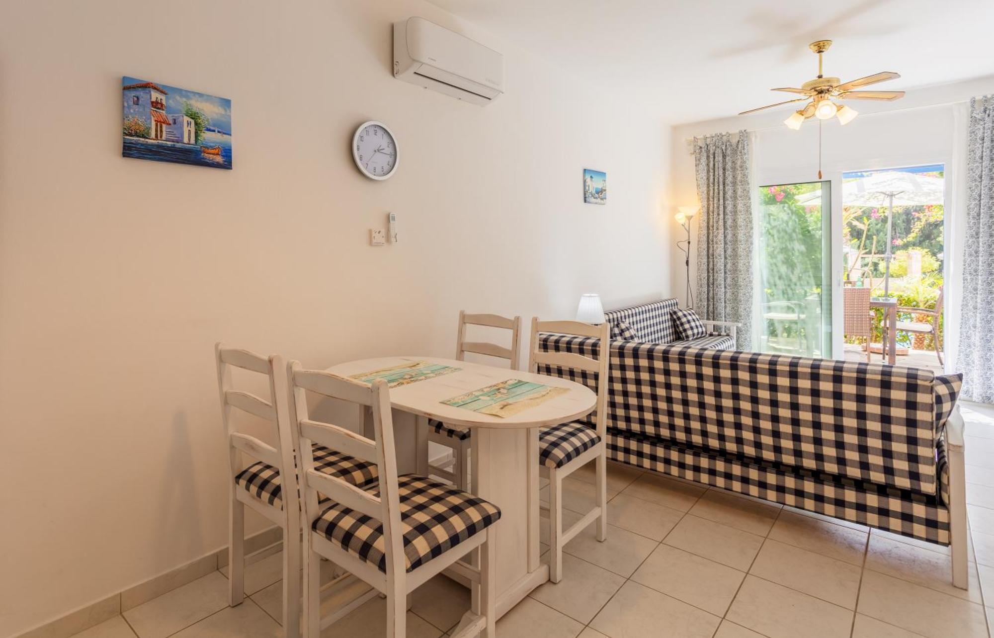 Regina Gardens Lovely Apartment Paphos 外观 照片